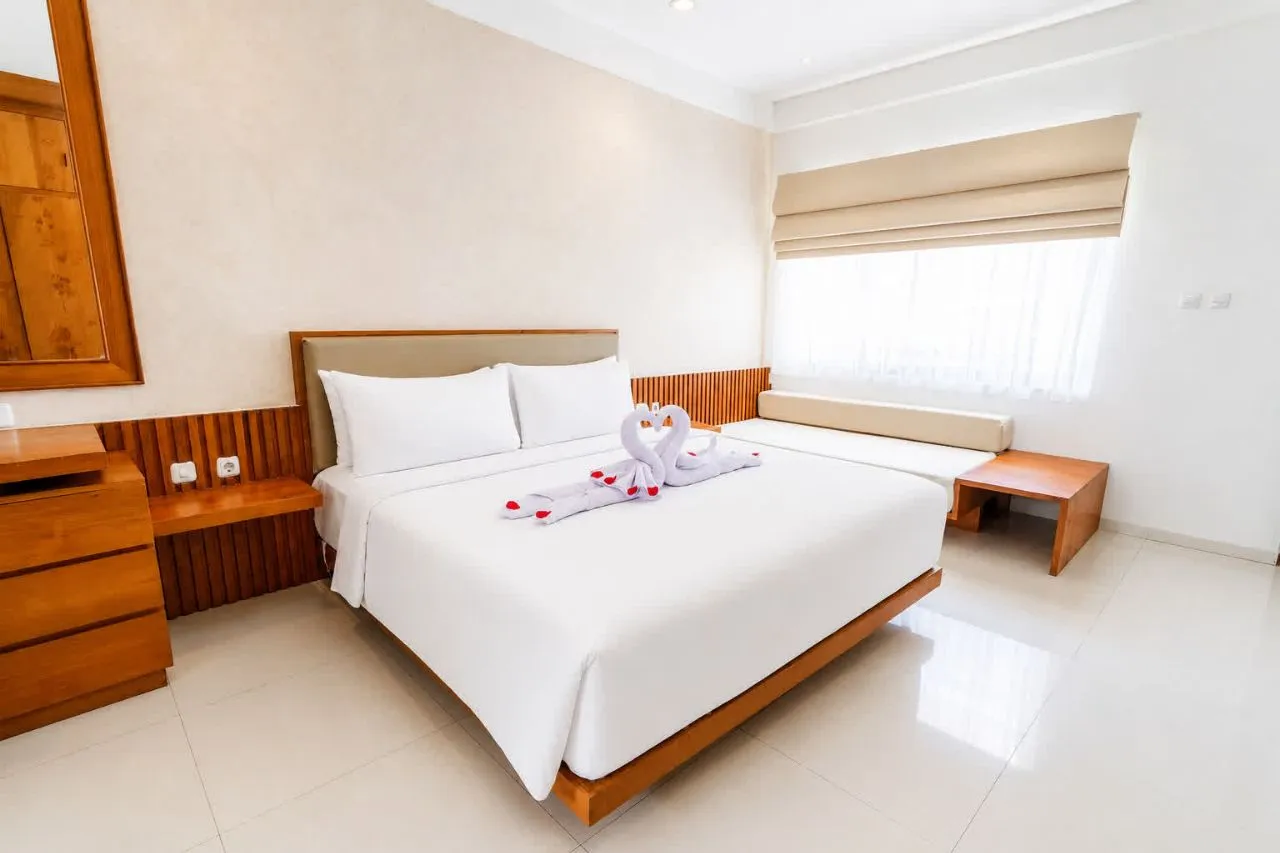 Junior Suite Bedroom Design